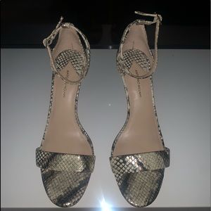 Antonio Melani heels size 7.5